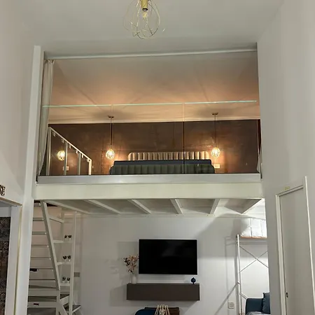 White House Luxury * Bari