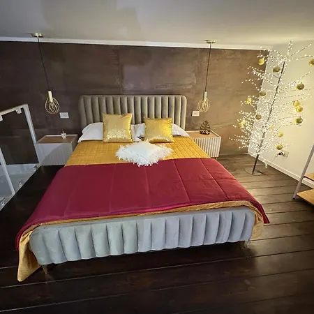 White House Luxury * Bari