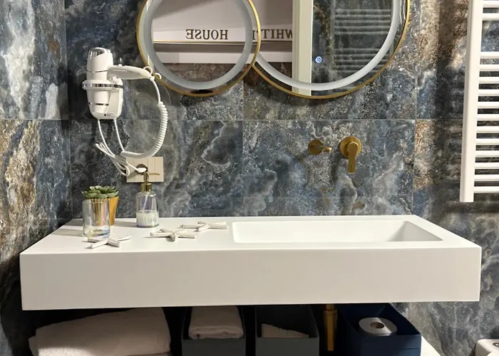 White House Luxury Appartement Bari