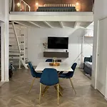 White House Luxury