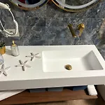 White House Luxury 아파트 *