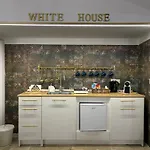 White House Luxury Lägenhet *