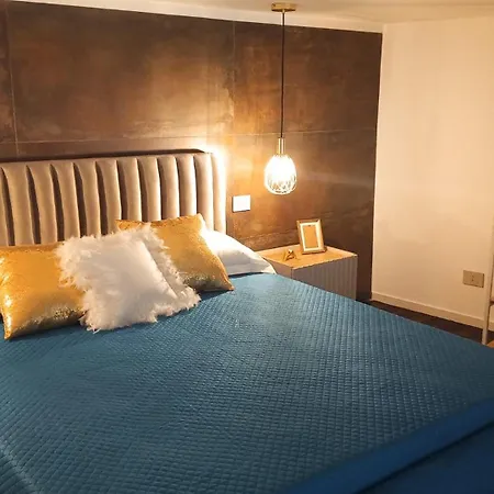 White House Luxury Apartament