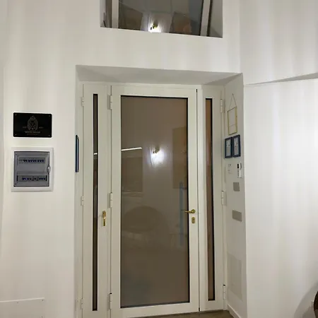 White House Luxury Bari